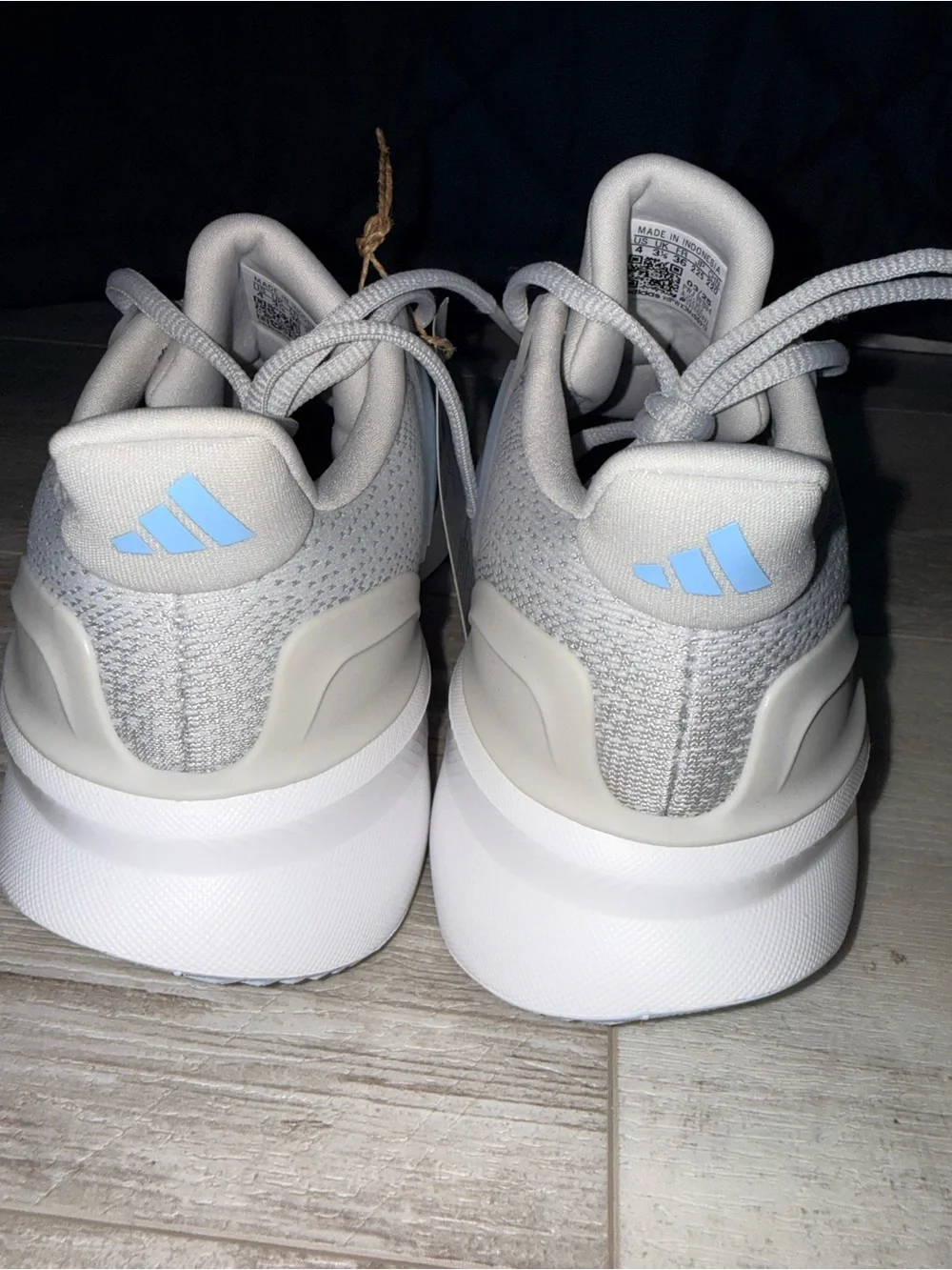 Adidas UltraRun 5 J Kids Size 4 Grey Blue Running Shoes NWT